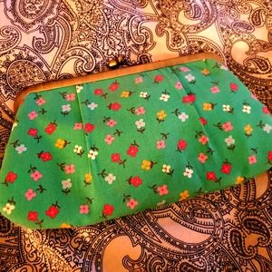 Floral clutch purse 👛